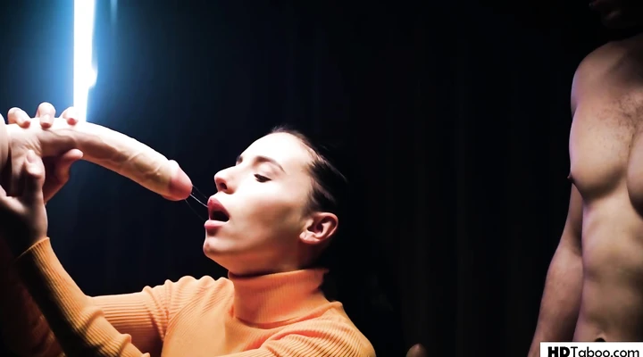 Жесткое порно с секс игрушками