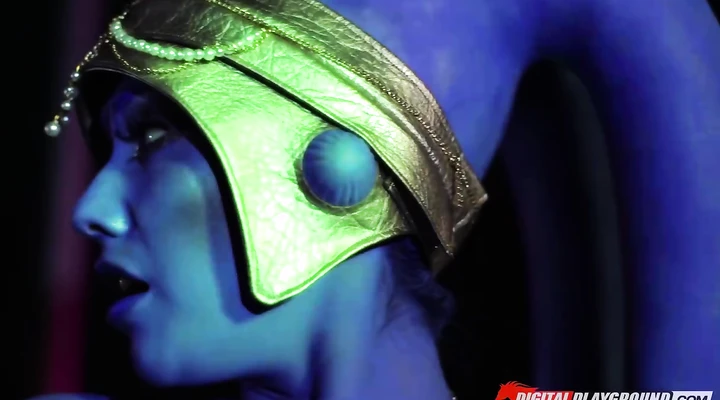 Пара трахается на вечеринке косплееров