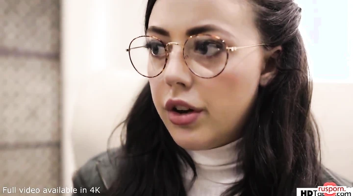 Психолог подлечил пациентку членом