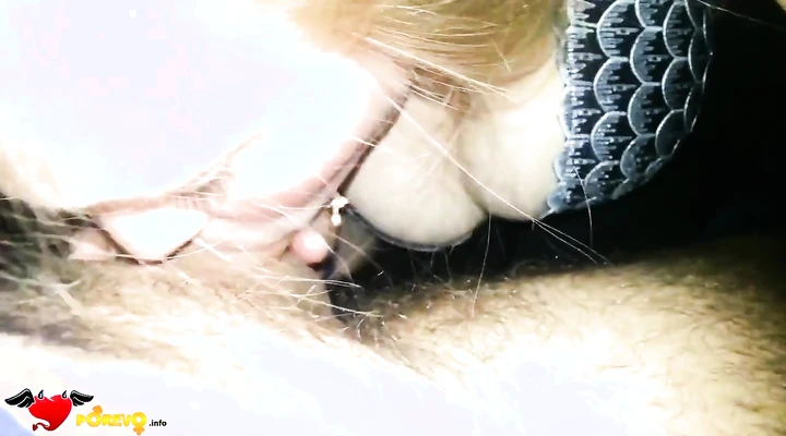 Домашний минет и русская ебля между молодых сисек