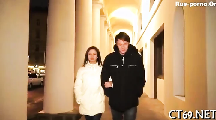 Русский пацан снял на вечер хорошую минетчицу