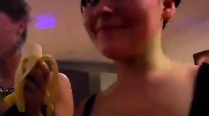 Новогодняя оргия русских молодых людей